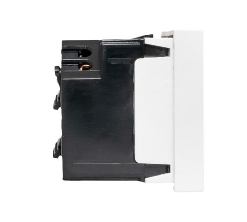 Розетка 45х45 с зазем. 45 градусов, быстрозажимные клеммы, белая E2MR16-028-10-45-SLEKF