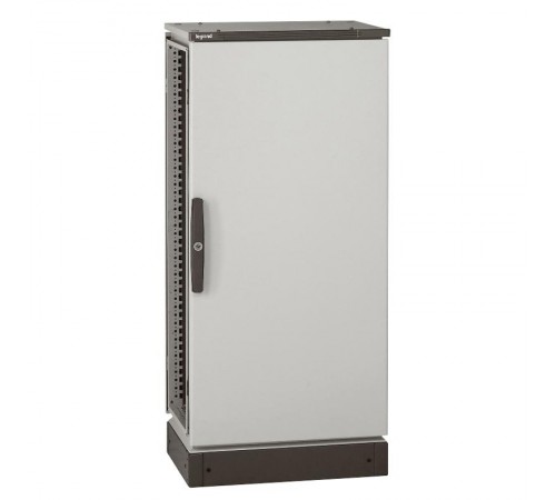 Комплект для цоколей - для шкафов Altis шириной 600 мм - высота 100 мм  047656  Legrand