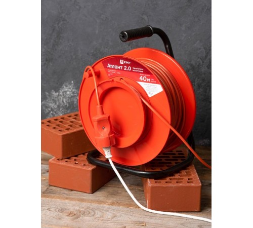 Удлинитель на катушке "Атлант 2.0" 1 гнездо 40м без заземления ПВС 2*0,75 6А/1,3кВт PROxima  UKA02-06-275-1-40  EKF