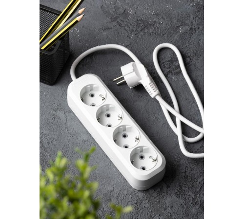 Удлинитель "Эксперт"  4 гнезда 2 метра 16А/3,5кВт с заземлением ПВС 3х1 EKF PROxima  UBA16-310-4-02  EKF