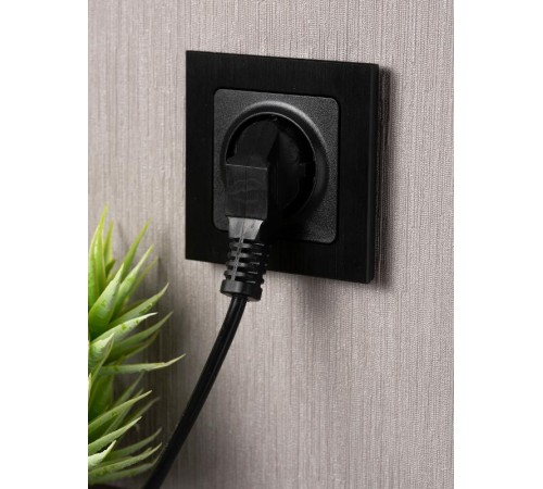 Стокгольм Механизм Розетки 1-местной с/з 16А черный с защ. штор. PROxima  EZR16-028-10  EKF