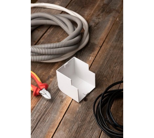 Угол внешний (80х60) белый -Plast  e-80-60  EKF