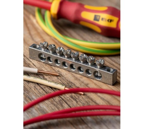 Шина PEN "ноль-земля" (6x9мм) 8 отв. цинк крепеж по краям  sn1-63-08-k  EKF