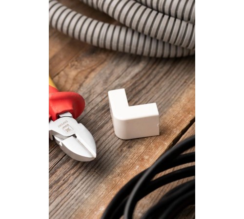 Угол внешний (20х10) (4 шт) Plast EKF PROxima Белыйobw-20-10x4EKF