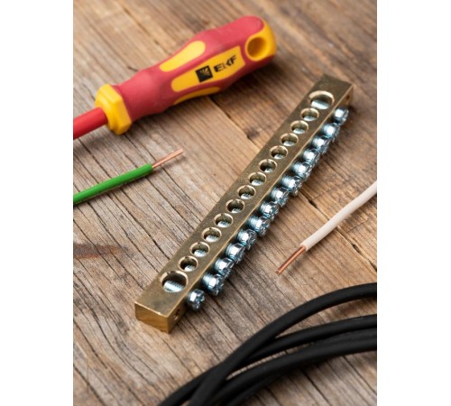 Шина "0" (8х12мм.) 125А 14 отверстий крепеж по краям латунь EKF PROxima  sn0-125-14-k  EKF