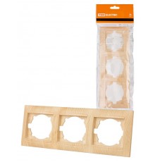 Рамка 3-х постовая горизонтальная сосна "Лама"  SQ1815-0331  TDM