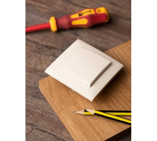 Валенсия выключатель 1-кл. 10А кремовый EKF PROxima   EWV10-021-20   EKF