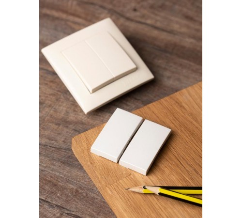 Валенсия лицевая панель выключателя 2-кл. 10А жемчуг EKF PROxima   ESV10-L-023-50   EKF