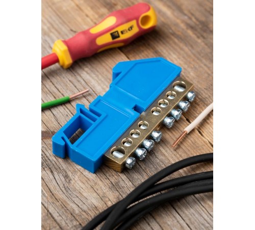 Шина "0" (8х12мм.) 125А 8 отверстий изолятор на DIN-рейку латунь EKF PROxima  sn0-125-8-d  EKF