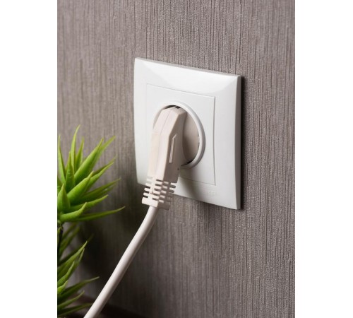 Валенсия розетка 1-местная с/з 16А белая с защ. штор. EKF PROxima   EWR16-028-10   EKF