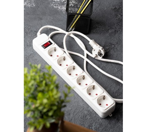 Сетевой фильтр 6*5м 16А/3,2кВт с выкл. c/з ПВС 3х1,0 Блокбастер XL EKF PROxima  UFA16-310-6-05  EKF