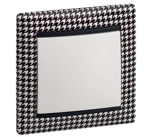 Valena Белый Переключатель 1-клавишный  774406  Legrand