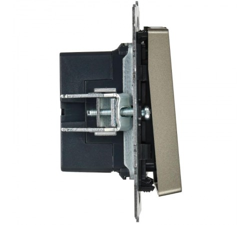 BRITE Кнопка звонка с инд. отел. 10А ВС10-1-9-БрШ шамп.  BR-V14-2-10-K37  IEK