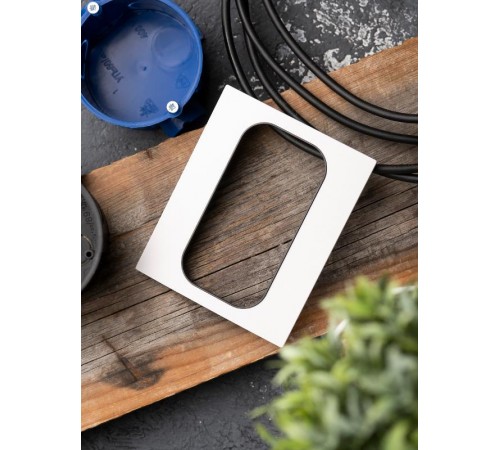 Стокгольм Рамка для розетки 2-местная белая с линией цвета черный PROxima  EYM-G-303-20  EKF