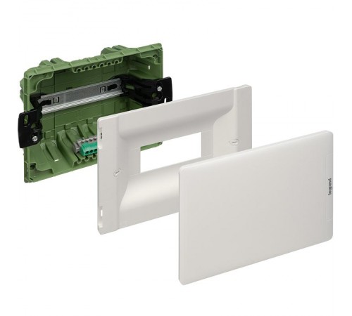 Practibox3 встраиваемый белая дверь 1х8м земля  401711  Legrand