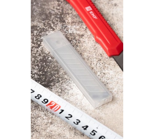 Набор сегментированных лезвий 18 мм НС-20 Master  cm-s20-ms  EKF