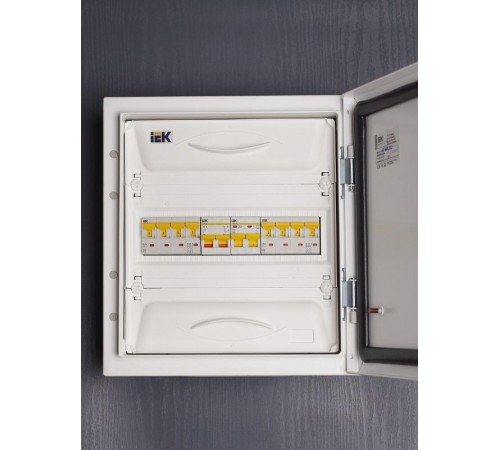 Выключатель нагрузки модульный (мини-рубильник) ВН-32 2Р 32А  MNV10-2-032  IEK