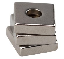 Неодимовый магнитный прямоугольник 10х10х3 мм с зенковкой 6х3,5 мм (упаковка 3 шт.)  72-3700  REXANT