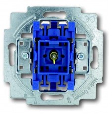 Механизм 1-клавишной, 1-полюсной кнопки (нормально-открытый контакт), с N-клеммой, с подсветкой, 10А 250В  1413-0-1106   2CKA001413A1106  ABB