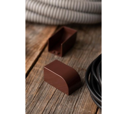 Заглушка (25х25) (4 шт) Plast EKF PROxima  под темное дерево    ecd-25-25x4   EKF 