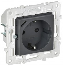 SKANDY Розетка с заземлением с защитными шторками 16А с USB C 18Вт SK-R17T титан   SK-R14-16-U14-018-K48  IEK