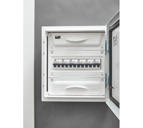 Выключатель автоматический двухполюсный M06N 2P B 8А 6кА ARMAT  AR-M06N-2-B008  IEK