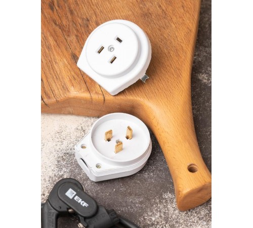 Разъем РШ-ВШ 32А 250В 2P+PE (СУ) пластиковый бел. EKF PROxima  AS-250-H-02  EKF