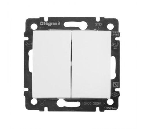 Valena Белый Выключатель 2-х клавишный  774405  Legrand