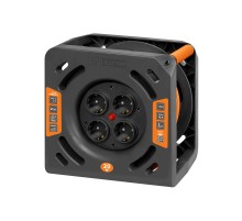 Удлинитель силовой на катушке ЛЮКС УКз16-004 (4 места/20м ПВС 3х1,5)  SQ1301-0837  TDM