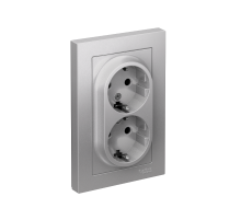 AtlasDesign Алюминий Розетка 2-ая с заземлением, со шторками, 16А, (в сборе с рамкой)  ATN000326  SE