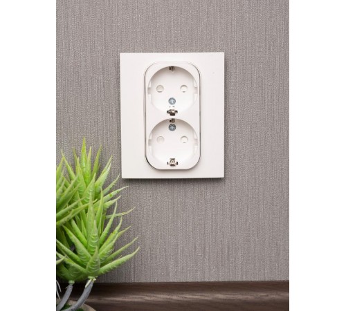 Стокгольм Рамка для розетки 2-местная белая PROxima  EYM-G-304-10  EKF