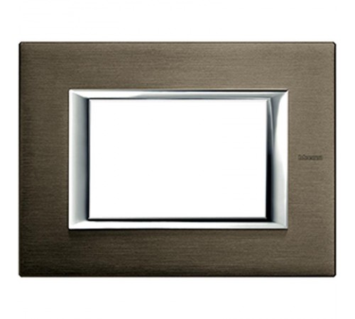 Axolute декоративные накладки прямоугольной формы, анодированные, цвет бронза, на 3 модуля  HA4803BR  Legrand
