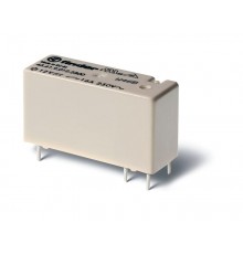 Низкопрофильное миниатюрное электромеханическое реле; монтаж на печатную плату; выводы с шагом 5мм; 1NO 16A; контакты AgCdO  436190242301  Finder