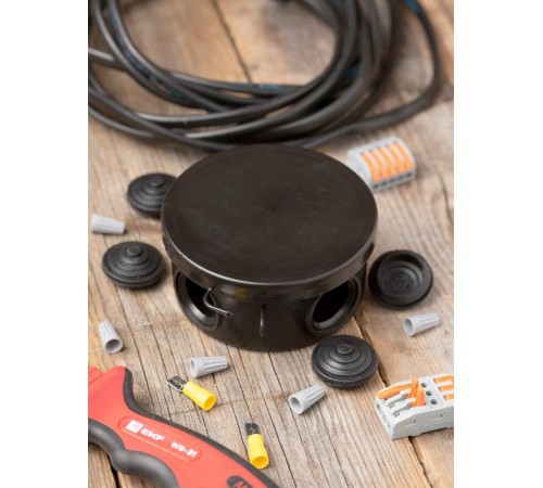 Коробка распределительная КМР-040-039 с крышкой (85х40) 4 мембр. ввода чёрная IP54  plc-kmr-040-039-b  EKF