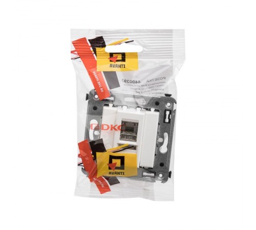 Компьютерная розетка RJ-45 в стену, кат.6 одинарная экранированная, "Avanti", "Белое облако"  4400393  DKC