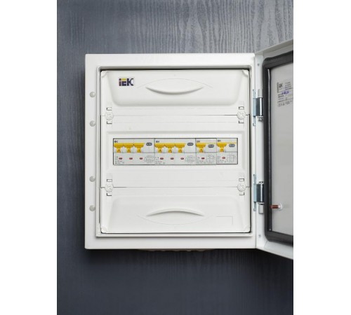 Выключатель автоматический дифференциального тока АВДТ 32 1п+N 16А C 30мА тип A  MAD22-5-016-C-30  IEK