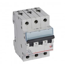 Выключатель автоматический трехполюсный TX3 6000 32А B 6кА  404003  Legrand