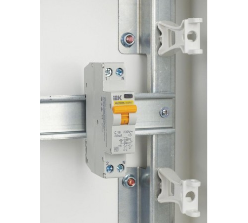 Выключатель автоматический дифференциального тока АВДТ32ML тип A С16 30мА KARAT  MVD12-1-016-C-030-A  IEK