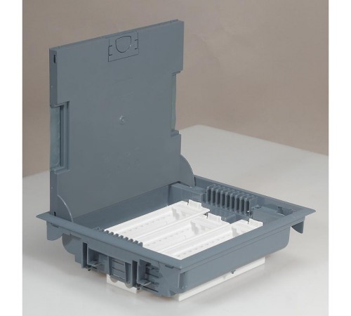 Коробка напольная сер.(крышка сталь)18м гор. 75-105мм  089610  Legrand