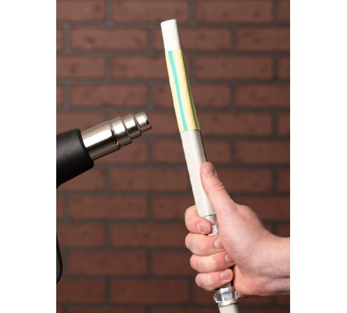 Термоусаживаемая трубка ТУТ нг 40/20 жел-зел EKF PROxima  tut-40-yg  EKF