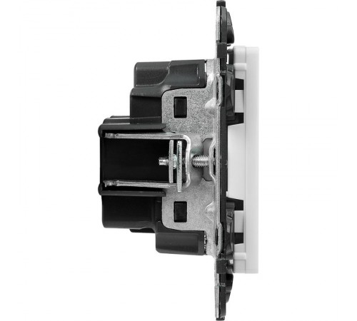 Valena LIFE DIY Белый Розетка 1-ая б/з с защитными шторками, безвинт.зажим  753416  Legrand