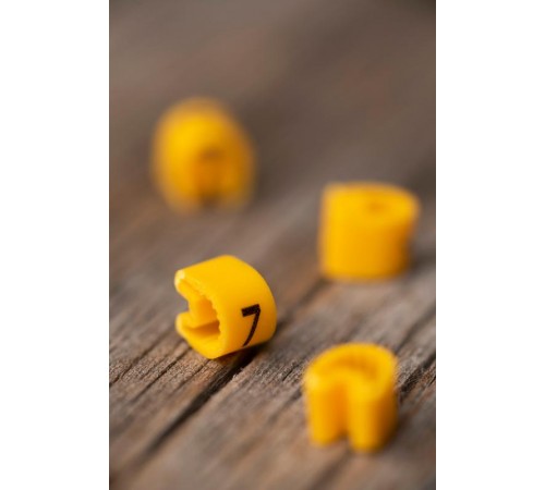 Маркер-кабельный 4,0кв.мм "7" (500шт.) (ЕС-2) EKF PROxima  plc-KM-4-7  EKF