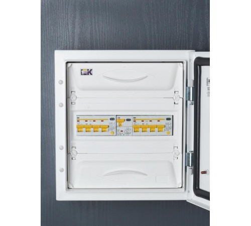 Выключатель автоматический дифференциального тока АВДТ 32 1п+N 50А C 100мА тип A  MAD22-5-050-C-100  IEK