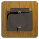 Glossa Дерево Дуб Розетка с заземлением со шторками с крышкой, IP20 (в сборе с рамкой)  GSL000546  SE