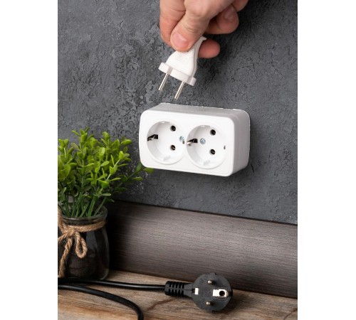 Минск Розетка 2-местная ОП 16А с заземлением белая EKF Basic  EGR16-128-10  EKF