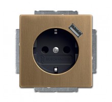 Розетка Schuko с устройством зарядным USB, 20 EUCBUSB-82-500, 16А, 700 мА, безвинтовые клеммы, защитные шторки  2011-0-6246   2CKA002011A6246  ABB