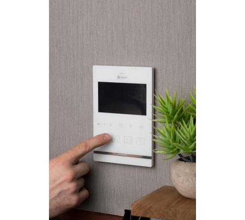Видеодомофон IPV-01 бел. 4''TFT 4пр. 2 канала IP20 EKF  int-ipv-01  EKF