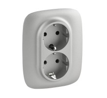 Valena ALLURE DIY Алюминий Розетка 2-ая с/з с защитными шторками, безвинт.зажим  753926  Legrand