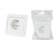 Розетка 2П+З 16А  c защитными шторками белая "Валдай" (пром. упаковка)  SQ1804-0028  TDM