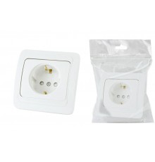 Розетка 2П+З 16А  c защитными шторками белая "Валдай" (пром. упаковка)  SQ1804-0028  TDM